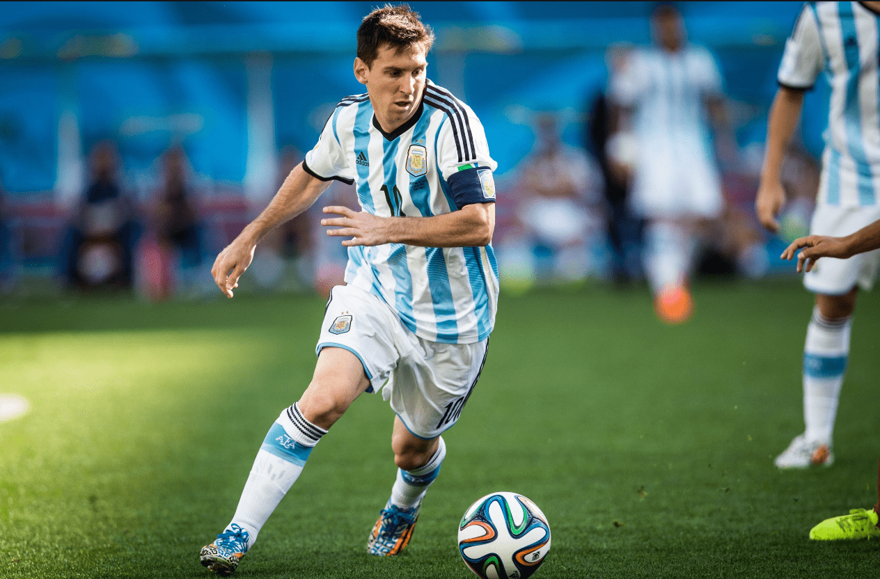 东契奇轰下大号三双也无法带队取胜，赛后一句话证明詹姆斯多重要