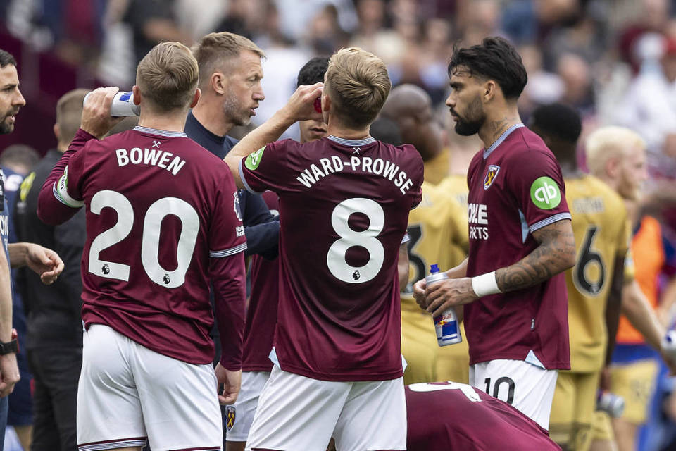 LCK“充电宝”战队诞生！交手T1稳定送分，Faker再赢一场晋级MSI