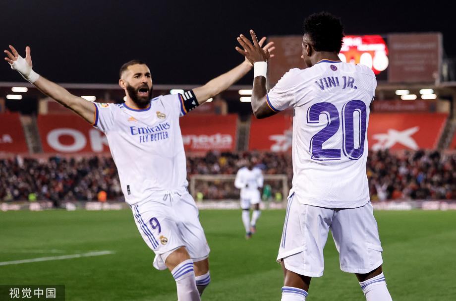 TA：弗兰克陷入了信任危机，他与部分球迷之间的隔阂日益加深