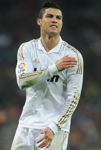 为什么曼联和切尔西同样是频繁换帅，两支球队境况却截然不同？